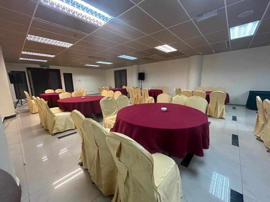 Oriental Crystal Hotel Kajang Exterior photo